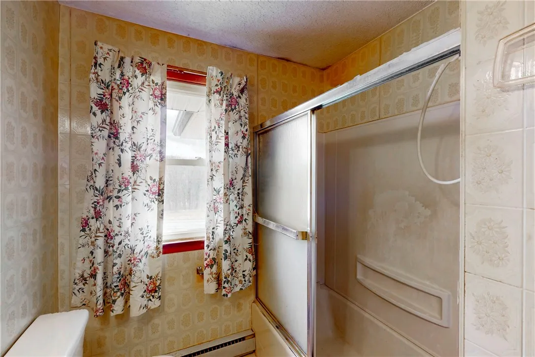 7975 County Route 113, Urbana, New York 14810, Urbana, New York 14810, 3 Bedrooms Bedrooms, 8 Rooms Rooms,1 BathroomBathrooms,Residential,Closed,7975 County Route 113, Urbana, New York 14810,0,R1597220