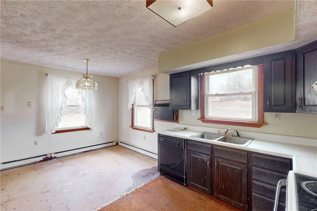 7975 County Route 113, Urbana, New York 14810, Urbana, New York 14810, 3 Bedrooms Bedrooms, 8 Rooms Rooms,1 BathroomBathrooms,Residential,Closed,7975 County Route 113, Urbana, New York 14810,0,R1597220