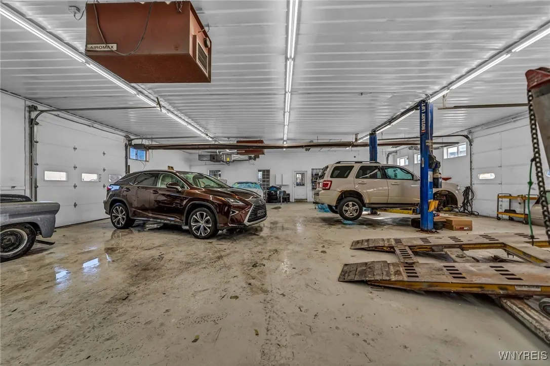 5621 Lockport Road, Niagara, New York 14305, Niagara, New York 14305, ,Commercial Lease,For Rent,5621 Lockport Road, Niagara, New York 14305,0,B1597267