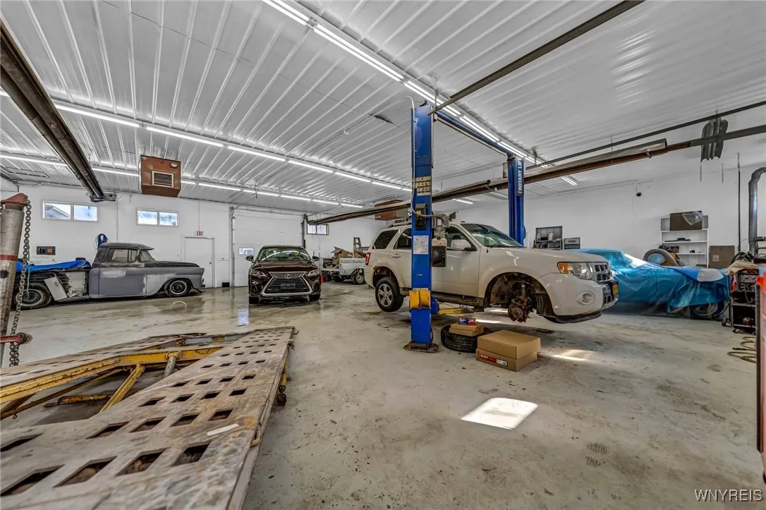 5621 Lockport Road, Niagara, New York 14305, Niagara, New York 14305, ,Commercial Lease,For Rent,5621 Lockport Road, Niagara, New York 14305,0,B1597267