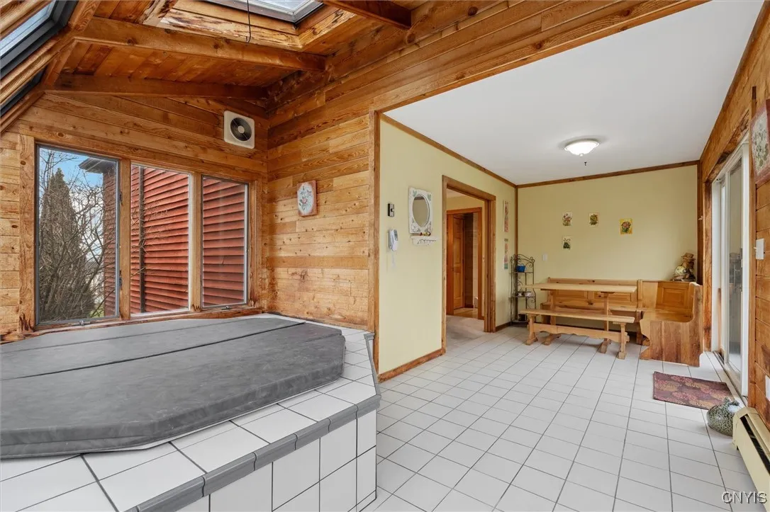 6008 East Lake Road, Owasco, New York 13021, Owasco, New York 13021, 3 Bedrooms Bedrooms, 11 Rooms Rooms,2 BathroomsBathrooms,Residential,Closed,6008 East Lake Road, Owasco, New York 13021,S1595880