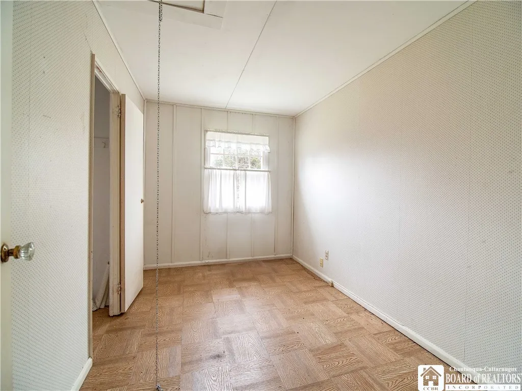 111 Springdale, Jamestown, New York 14701, Jamestown, New York 14701, 3 Bedrooms Bedrooms, 7 Rooms Rooms,1 BathroomBathrooms,Residential,Closed,111 Springdale, Jamestown, New York 14701,0,R1596115