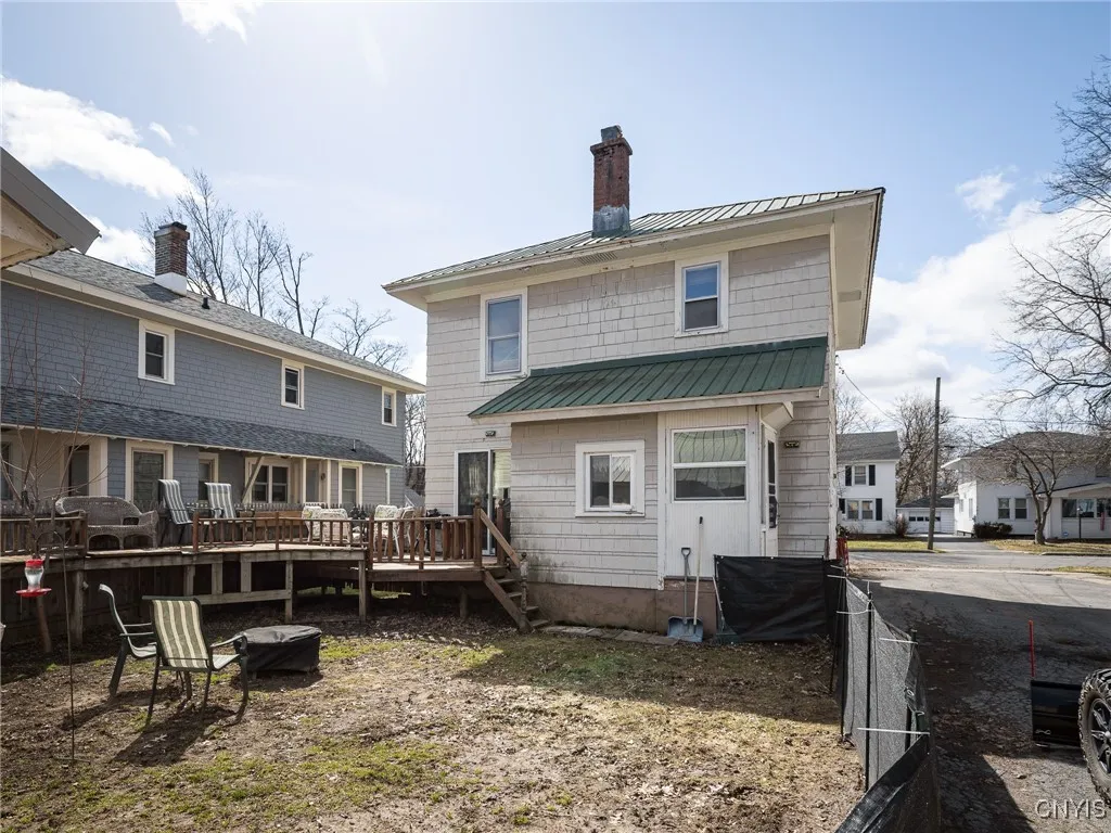 187 Bishop Street, Watertown-city, New York 13601, Watertown City, New York 13601, 3 Bedrooms Bedrooms, 8 Rooms Rooms,1 BathroomBathrooms,Residential,For Sale,187 Bishop Street, Watertown-city, New York 13601,S1597404