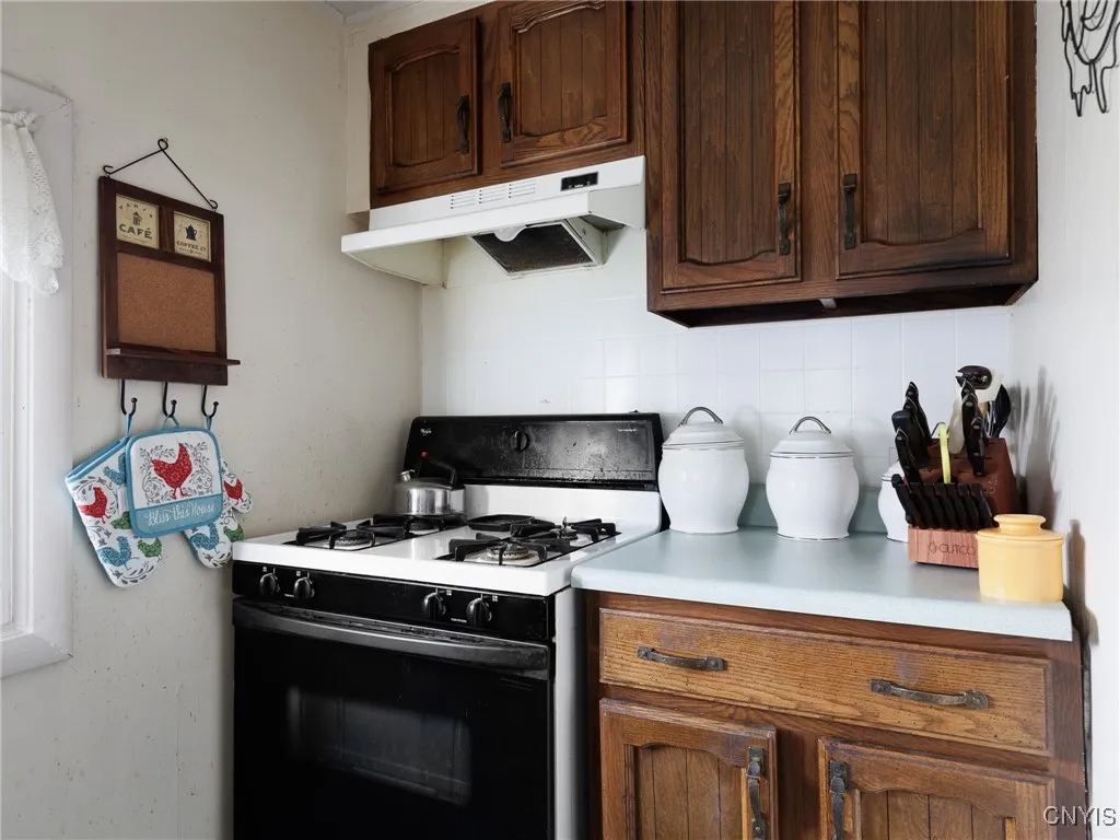 187 Bishop Street, Watertown-city, New York 13601, Watertown City, New York 13601, 3 Bedrooms Bedrooms, 8 Rooms Rooms,1 BathroomBathrooms,Residential,For Sale,187 Bishop Street, Watertown-city, New York 13601,S1597404