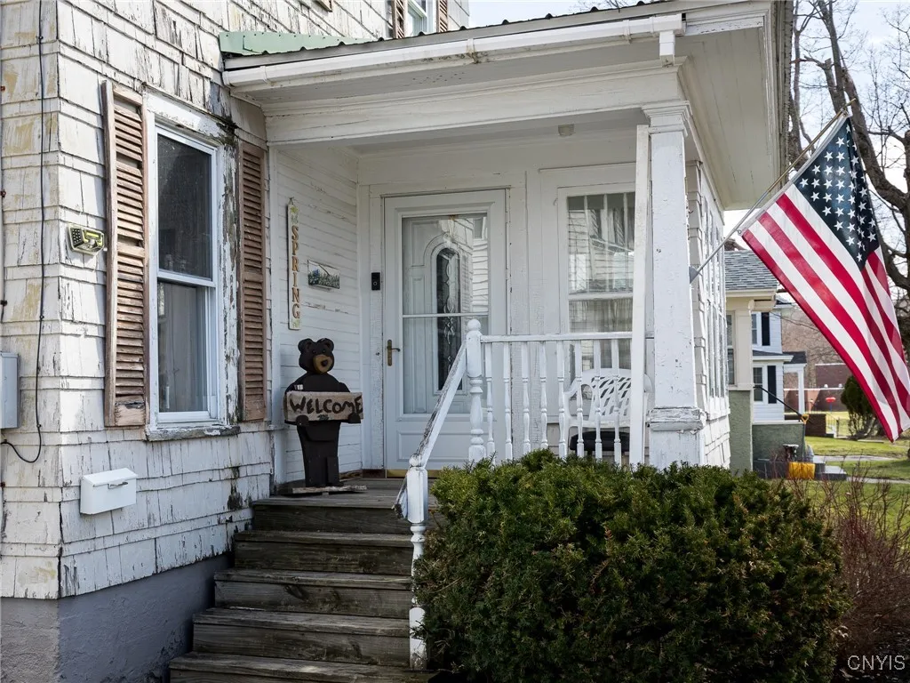187 Bishop Street, Watertown-city, New York 13601, Watertown City, New York 13601, 3 Bedrooms Bedrooms, 8 Rooms Rooms,1 BathroomBathrooms,Residential,For Sale,187 Bishop Street, Watertown-city, New York 13601,S1597404