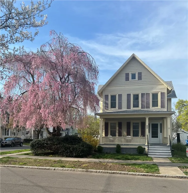 40 Lyceum Street, Geneva-city, New York 14456, Geneva City, New York 14456, 3 Bedrooms Bedrooms, 8 Rooms Rooms,1 BathroomBathrooms,Residential,Closed,40 Lyceum Street, Geneva-city, New York 14456,0,R1597322