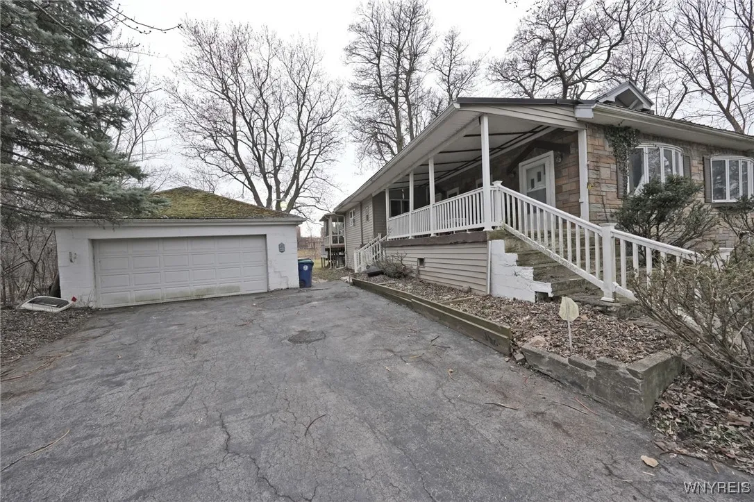 2546 North Forest Road, Amherst, New York 14068, Amherst, New York 14068, 3 Bedrooms Bedrooms, 8 Rooms Rooms,1 BathroomBathrooms,Residential,Closed,2546 North Forest Road, Amherst, New York 14068,B1596434