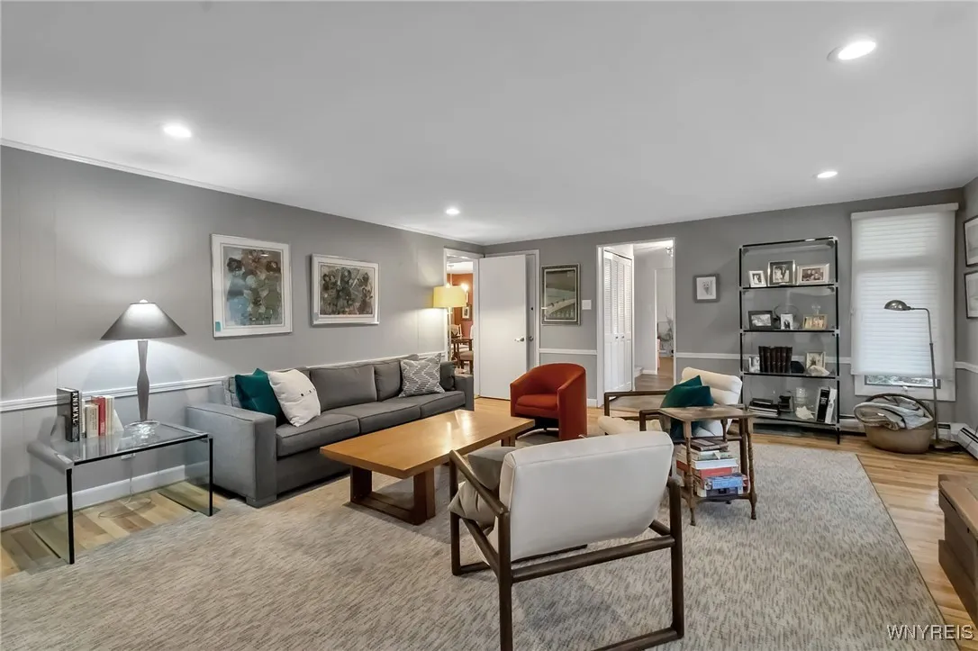 9005 Cliffside Drive, Clarence, New York 14031, Clarence, New York 14031, 4 Bedrooms Bedrooms, 11 Rooms Rooms,3 BathroomsBathrooms,Residential,Closed,9005 Cliffside Drive, Clarence, New York 14031,0,B1597453