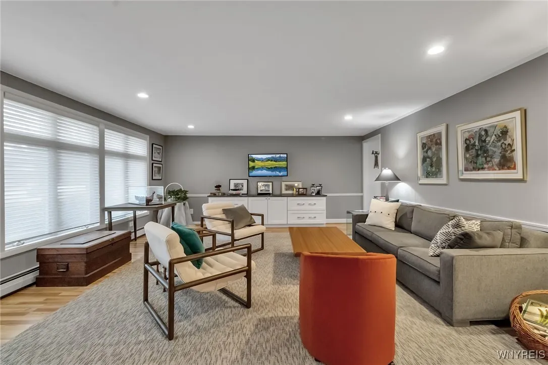 9005 Cliffside Drive, Clarence, New York 14031, Clarence, New York 14031, 4 Bedrooms Bedrooms, 11 Rooms Rooms,3 BathroomsBathrooms,Residential,Closed,9005 Cliffside Drive, Clarence, New York 14031,0,B1597453