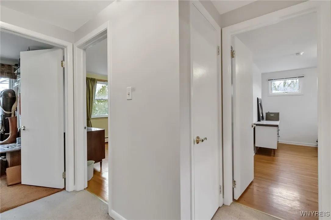 9005 Cliffside Drive, Clarence, New York 14031, Clarence, New York 14031, 4 Bedrooms Bedrooms, 11 Rooms Rooms,3 BathroomsBathrooms,Residential,Closed,9005 Cliffside Drive, Clarence, New York 14031,0,B1597453