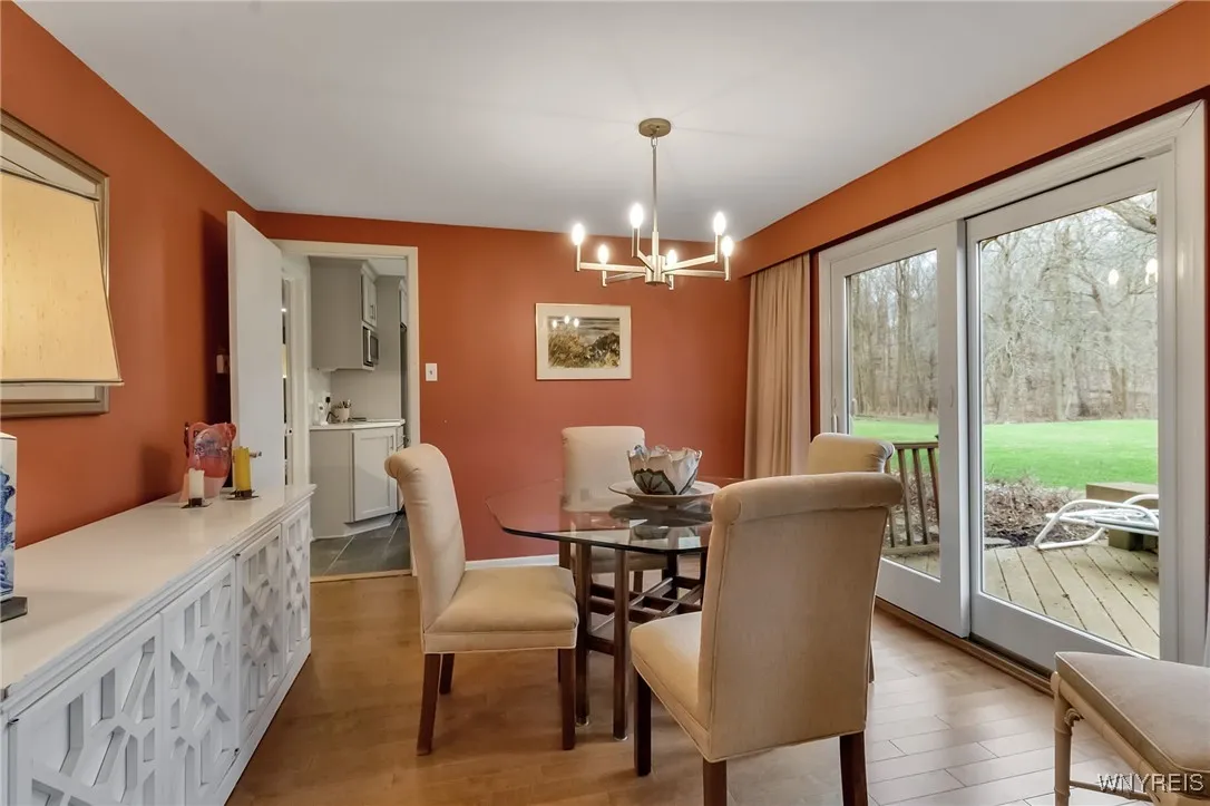 9005 Cliffside Drive, Clarence, New York 14031, Clarence, New York 14031, 4 Bedrooms Bedrooms, 11 Rooms Rooms,3 BathroomsBathrooms,Residential,Closed,9005 Cliffside Drive, Clarence, New York 14031,0,B1597453