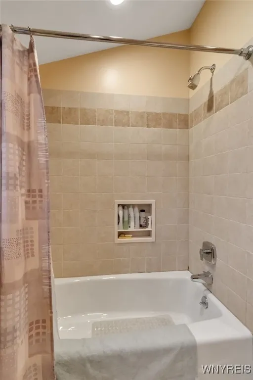 9005 Cliffside Drive, Clarence, New York 14031, Clarence, New York 14031, 4 Bedrooms Bedrooms, 11 Rooms Rooms,3 BathroomsBathrooms,Residential,Closed,9005 Cliffside Drive, Clarence, New York 14031,0,B1597453