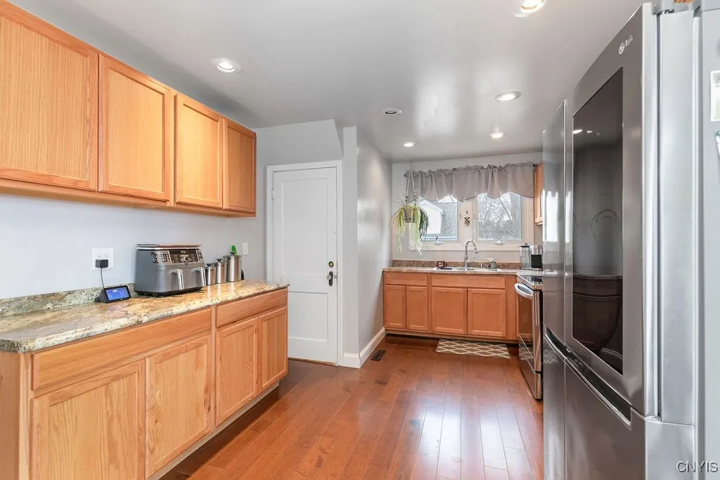 406 Lyon Street, Fulton, New York 13069, Fulton, New York 13069, 3 Bedrooms Bedrooms, 7 Rooms Rooms,1 BathroomBathrooms,Residential,Closed,406 Lyon Street, Fulton, New York 13069,0,S1597003