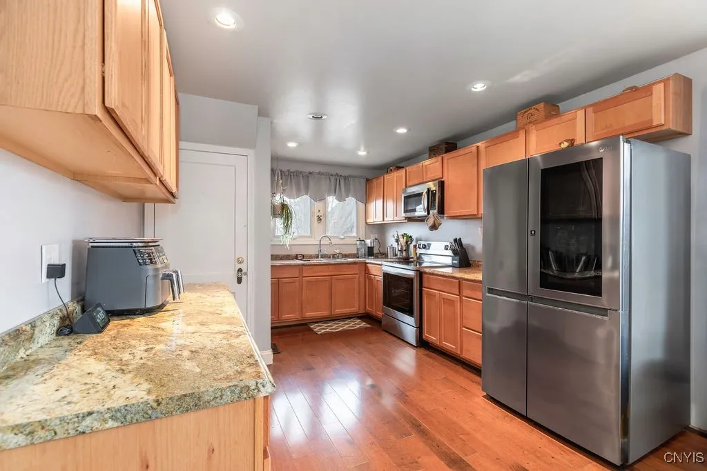 406 Lyon Street, Fulton, New York 13069, Fulton, New York 13069, 3 Bedrooms Bedrooms, 7 Rooms Rooms,1 BathroomBathrooms,Residential,Closed,406 Lyon Street, Fulton, New York 13069,0,S1597003