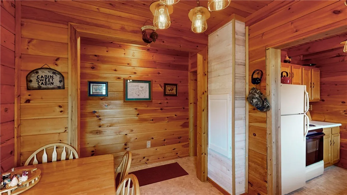 7061 Velie Road, Bath, New York 14879, Bath, New York 14879, 3 Bedrooms Bedrooms, 6 Rooms Rooms,2 BathroomsBathrooms,Residential,Closed,7061 Velie Road, Bath, New York 14879,R1594492