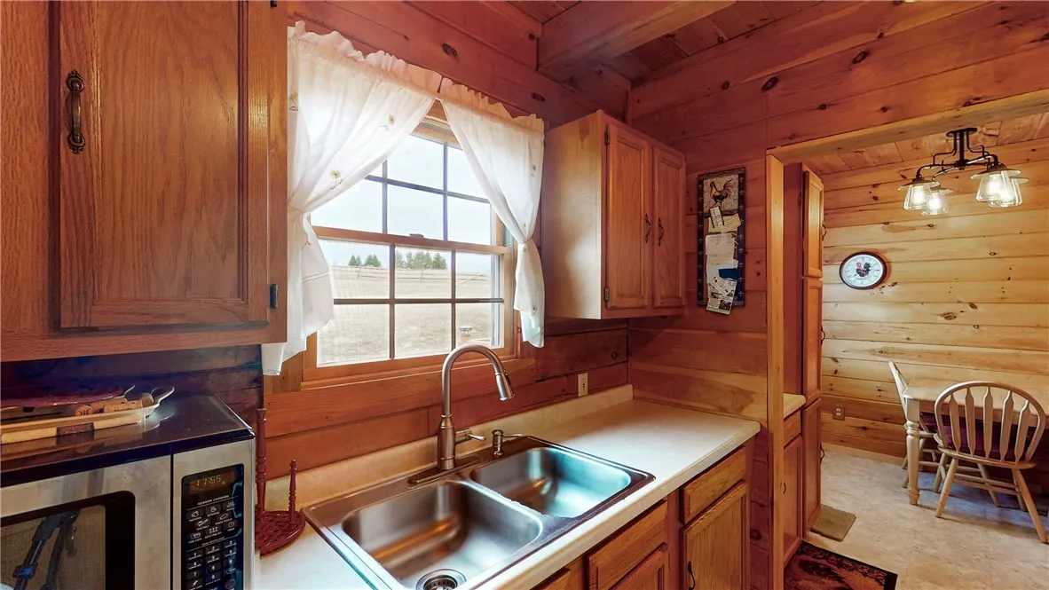 7061 Velie Road, Bath, New York 14879, Bath, New York 14879, 3 Bedrooms Bedrooms, 6 Rooms Rooms,2 BathroomsBathrooms,Residential,Closed,7061 Velie Road, Bath, New York 14879,R1594492