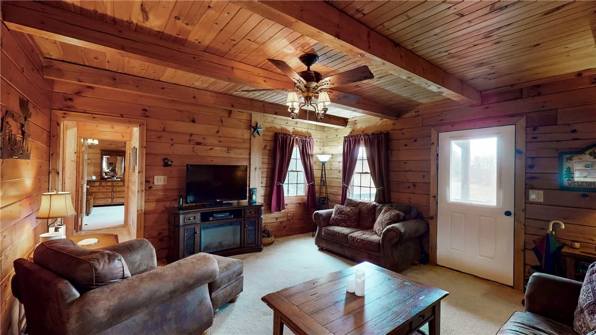 7061 Velie Road, Bath, New York 14879, Bath, New York 14879, 3 Bedrooms Bedrooms, 6 Rooms Rooms,2 BathroomsBathrooms,Residential,Closed,7061 Velie Road, Bath, New York 14879,R1594492