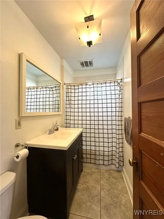 Upper Bath 1
