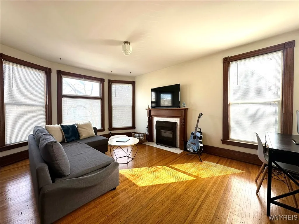 575 Auburn Avenue, Buffalo, New York 14222, Buffalo, New York 14222, 6 Bedrooms Bedrooms, ,3 BathroomsBathrooms,Residential,Closed,575 Auburn Avenue, Buffalo, New York 14222,0,B1597495