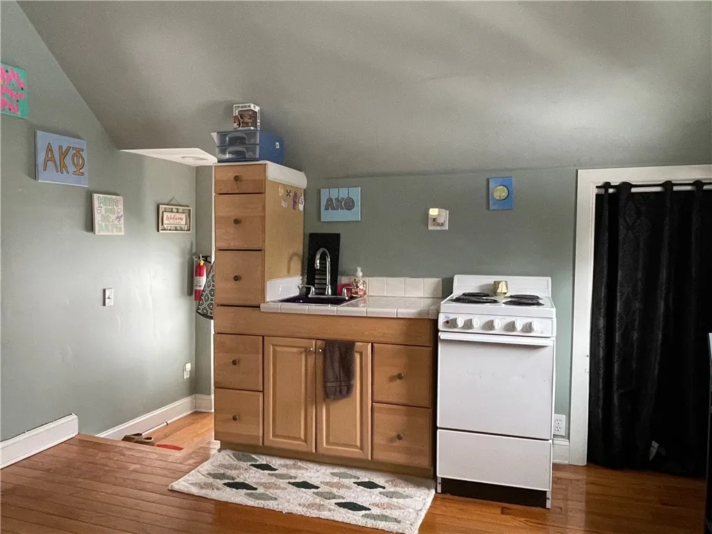 64 Elm Street, Oneonta-city, New York 13820, Oneonta, New York 13820, 4 Bedrooms Bedrooms, ,2 BathroomsBathrooms,Residential,Closed,64 Elm Street, Oneonta-city, New York 13820,0,R1597554