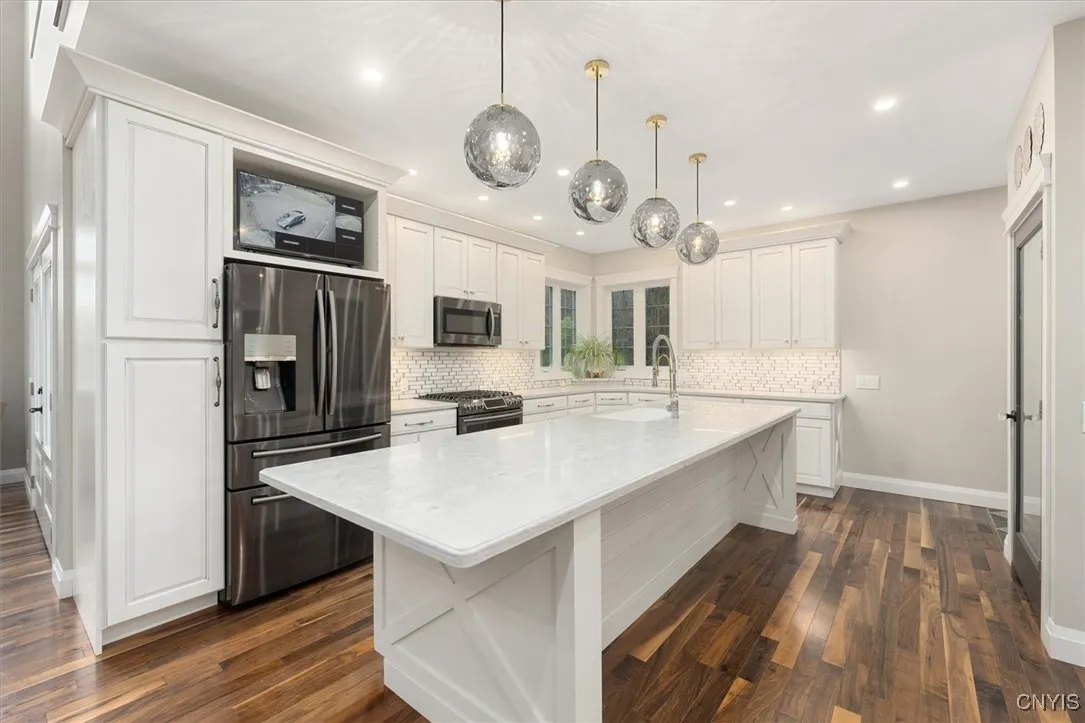 2364 King Road, Paris, New York 13322, Paris, New York 13322, 4 Bedrooms Bedrooms, 15 Rooms Rooms,2 BathroomsBathrooms,Residential,Closed,2364 King Road, Paris, New York 13322,S1597282