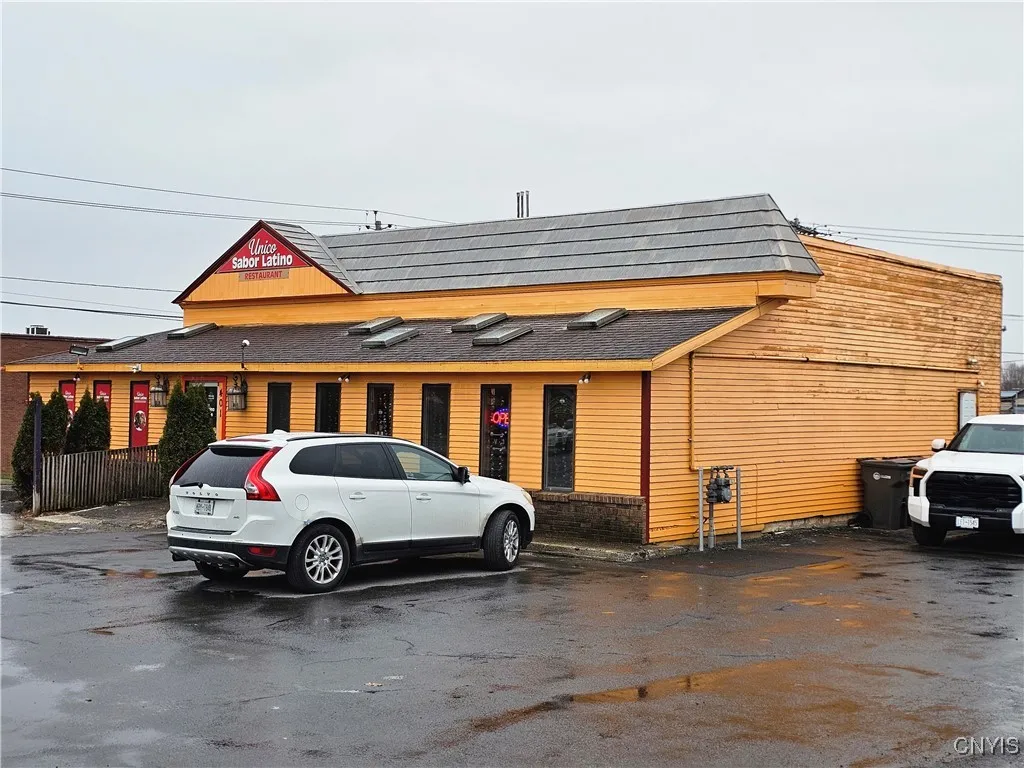 401 W Dominick Street, Rome, New York 13440, Rome, New York 13440, ,Commercial Sale,For Sale,401 W Dominick Street, Rome, New York 13440,S1597604