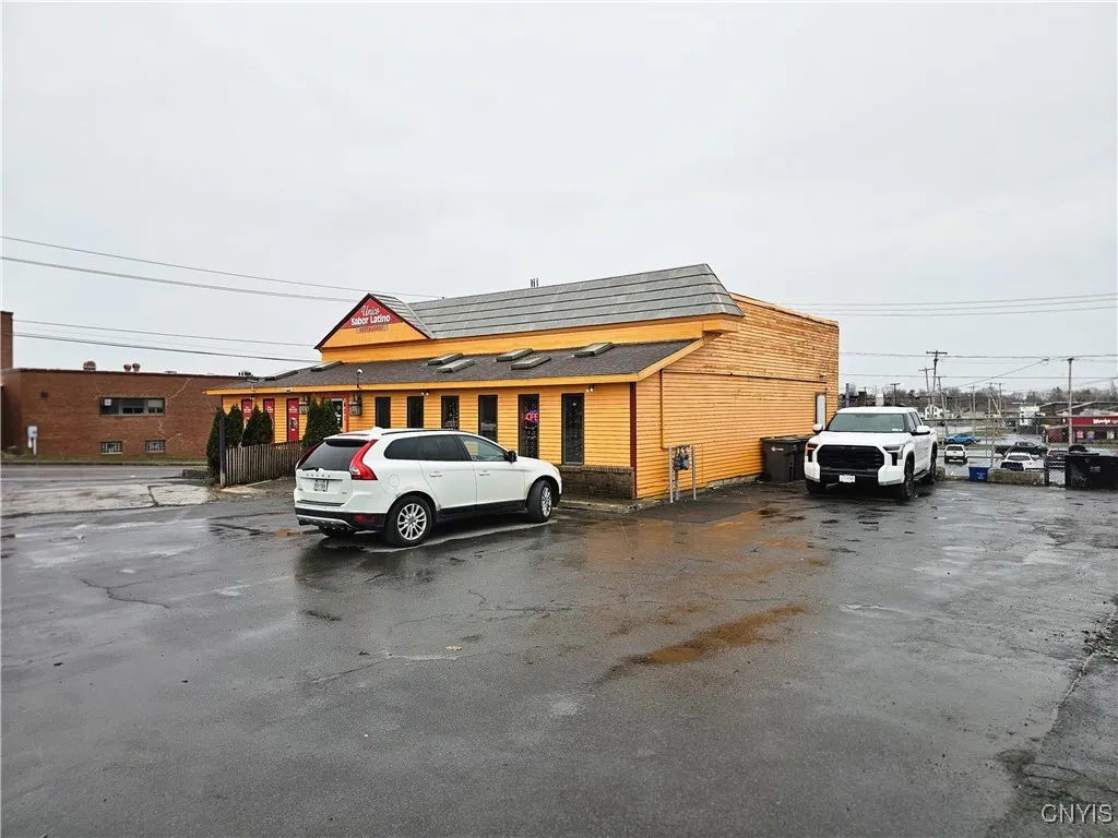 401 W Dominick Street, Rome, New York 13440, Rome, New York 13440, ,Commercial Sale,For Sale,401 W Dominick Street, Rome, New York 13440,S1597604