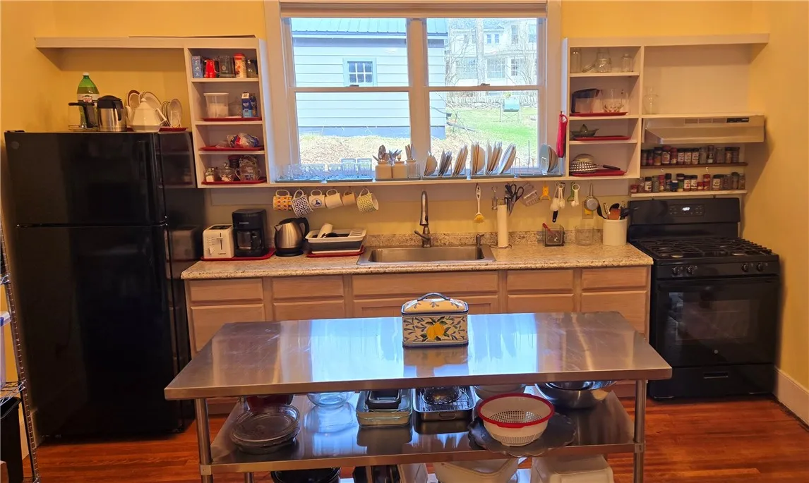 150 West Main Street, Harpersfield, New York 12167, Harpersfield, New York 12167, 5 Bedrooms Bedrooms, 15 Rooms Rooms,3 BathroomsBathrooms,Residential,For Sale,150 West Main Street, Harpersfield, New York 12167,0,R1592734