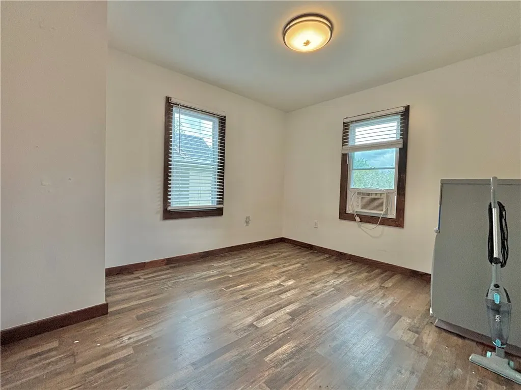 717 Spaulding Street, Elmira-city, New York 14904, Elmira City, New York 14904, 3 Bedrooms Bedrooms, 8 Rooms Rooms,2 BathroomsBathrooms,Residential,For Sale,717 Spaulding Street, Elmira-city, New York 14904,R1597674