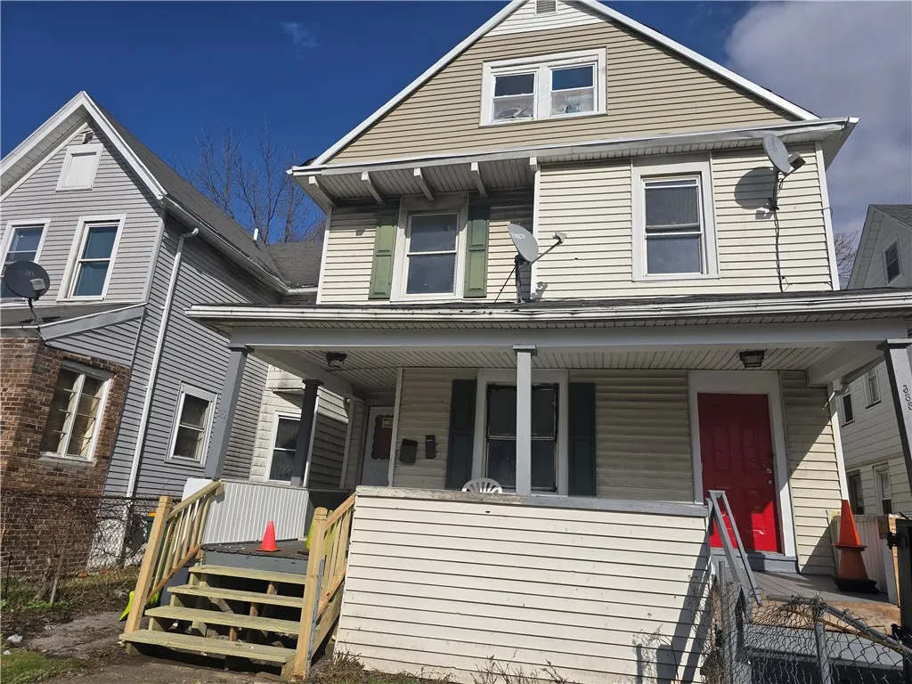386-388 Genesee Street 388, Rochester, New York 14, Rochester, New York 14611, 3 Bedrooms Bedrooms, 6 Rooms Rooms,1 BathroomBathrooms,Residential Lease,Closed,386-388 Genesee Street 388, Rochester, New York 14,0,R1597655