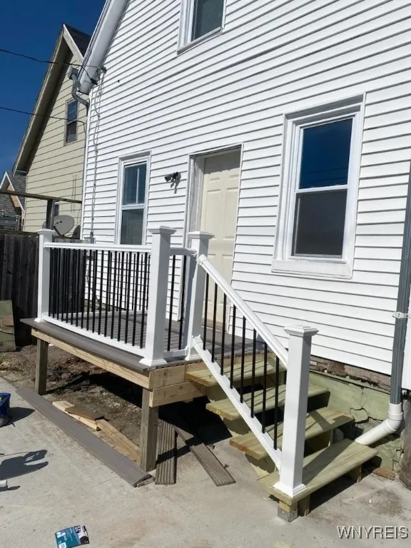 202 Thompson Street, Buffalo, New York 14207, Buffalo, New York 14207, 4 Bedrooms Bedrooms, 10 Rooms Rooms,2 BathroomsBathrooms,Residential,For Sale,202 Thompson Street, Buffalo, New York 14207,B1597808