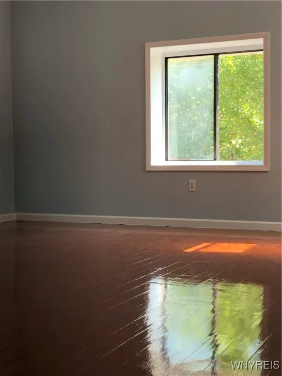 202 Thompson Street, Buffalo, New York 14207, Buffalo, New York 14207, 4 Bedrooms Bedrooms, 10 Rooms Rooms,2 BathroomsBathrooms,Residential,For Sale,202 Thompson Street, Buffalo, New York 14207,B1597808