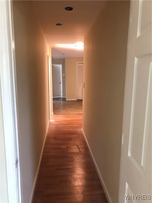 202 Thompson Street, Buffalo, New York 14207, Buffalo, New York 14207, 4 Bedrooms Bedrooms, 10 Rooms Rooms,2 BathroomsBathrooms,Residential,For Sale,202 Thompson Street, Buffalo, New York 14207,B1597808