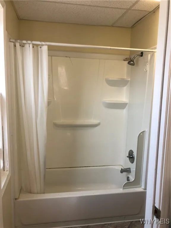 202 Thompson Street, Buffalo, New York 14207, Buffalo, New York 14207, 4 Bedrooms Bedrooms, 10 Rooms Rooms,2 BathroomsBathrooms,Residential,For Sale,202 Thompson Street, Buffalo, New York 14207,B1597808