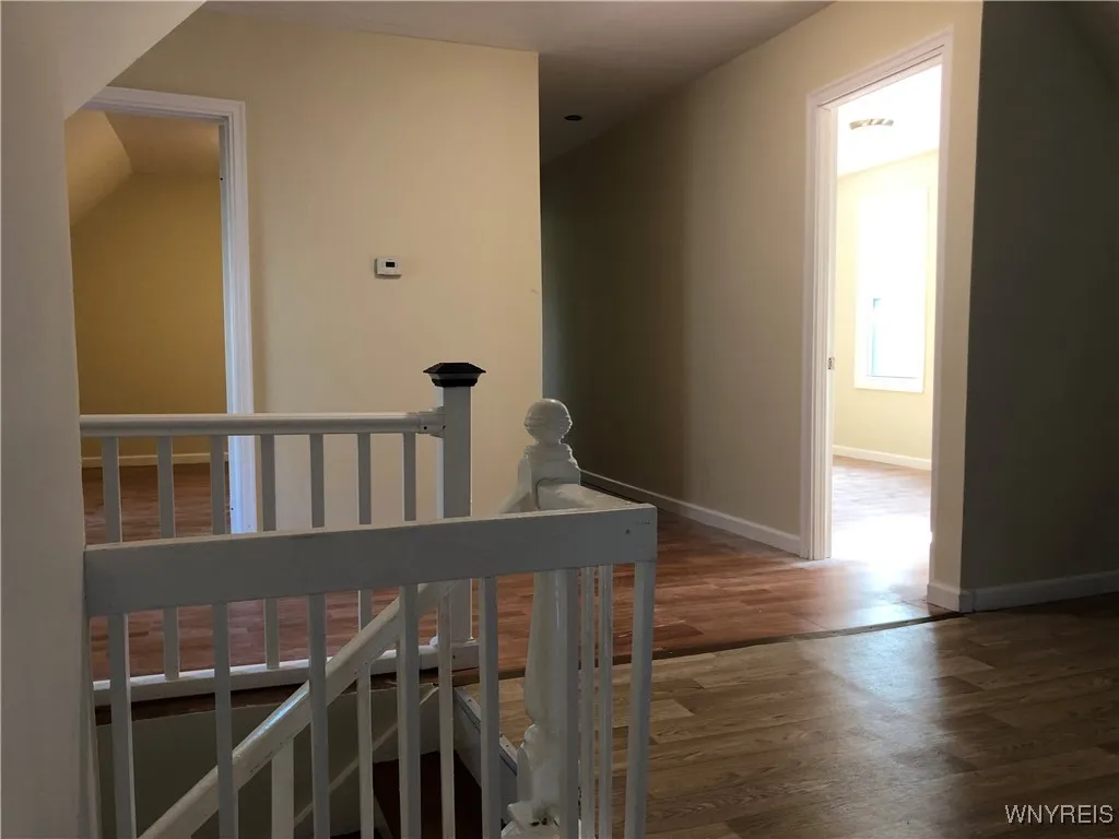 202 Thompson Street, Buffalo, New York 14207, Buffalo, New York 14207, 4 Bedrooms Bedrooms, 10 Rooms Rooms,2 BathroomsBathrooms,Residential,For Sale,202 Thompson Street, Buffalo, New York 14207,B1597808