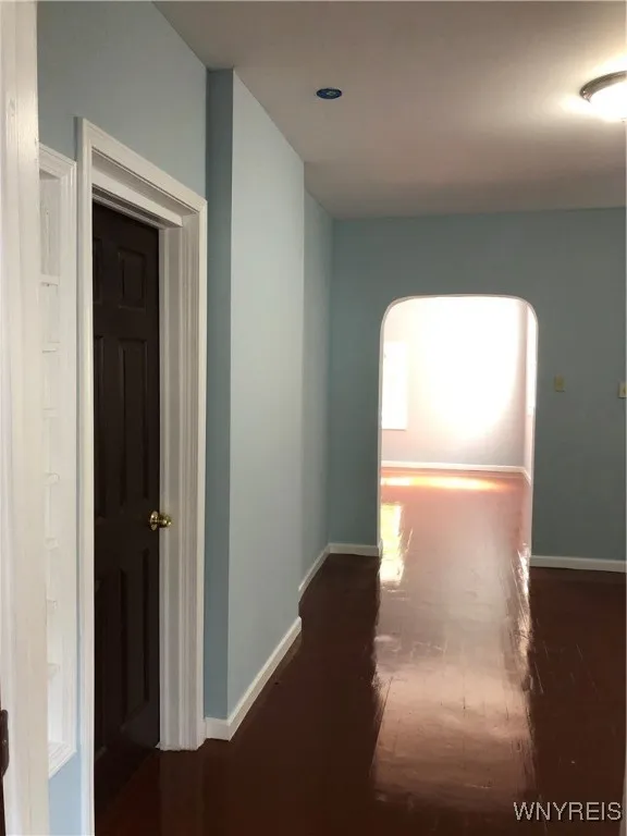 202 Thompson Street, Buffalo, New York 14207, Buffalo, New York 14207, 4 Bedrooms Bedrooms, 10 Rooms Rooms,2 BathroomsBathrooms,Residential,For Sale,202 Thompson Street, Buffalo, New York 14207,B1597808