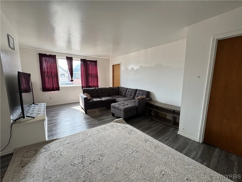837 Niagara Street, Buffalo, New York 14213, Buffalo, New York 14213, ,Commercial Sale,For Sale,837 Niagara Street, Buffalo, New York 14213,B1597837