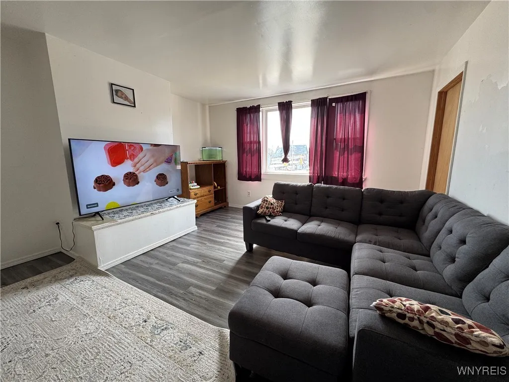 837 Niagara Street, Buffalo, New York 14213, Buffalo, New York 14213, ,Commercial Sale,For Sale,837 Niagara Street, Buffalo, New York 14213,B1597837