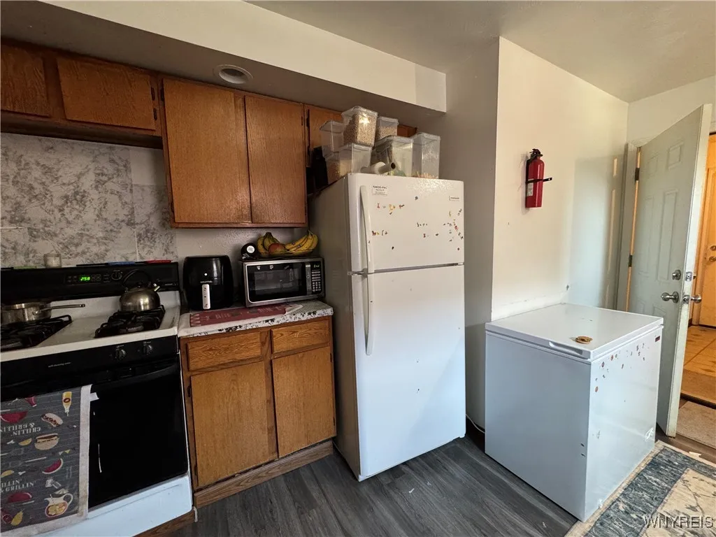837 Niagara Street, Buffalo, New York 14213, Buffalo, New York 14213, ,Commercial Sale,For Sale,837 Niagara Street, Buffalo, New York 14213,B1597837