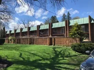 1227 James Street, Syracuse, New York 13203, Syracuse, New York 13203, 3 Bedrooms Bedrooms, 7 Rooms Rooms,2 BathroomsBathrooms,Residential Lease,Closed,1227 James Street, Syracuse, New York 13203,S1597901