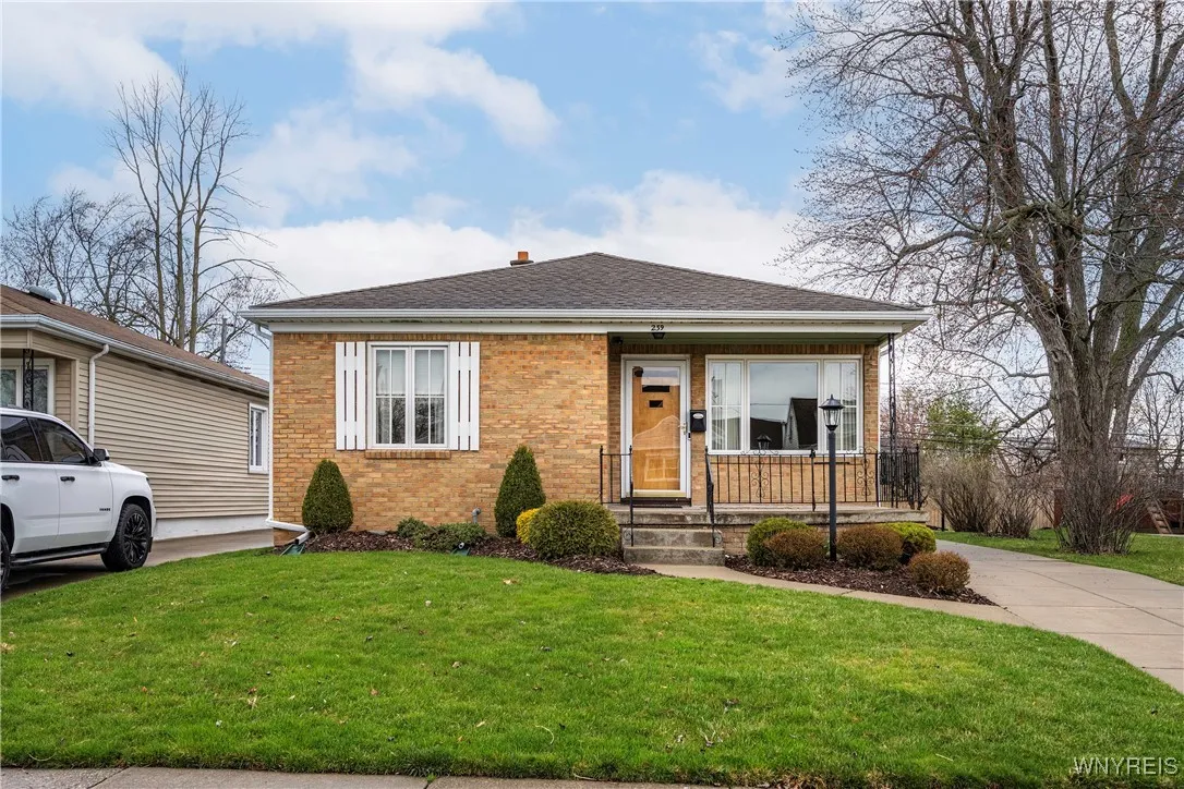 239 Treadwell Road, Tonawanda-town, New York 14150, Tonawanda, New York 14150, 3 Bedrooms Bedrooms, 5 Rooms Rooms,2 BathroomsBathrooms,Residential,Closed,239 Treadwell Road, Tonawanda-town, New York 14150,0,B1597920