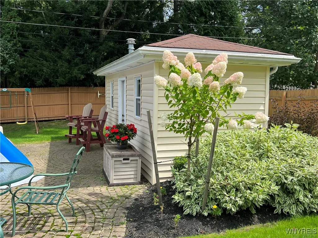 61 Green Lake Drive, Orchard Park, New York 14127, Orchard Park, New York 14127, 4 Bedrooms Bedrooms, 10 Rooms Rooms,2 BathroomsBathrooms,Residential,Closed,61 Green Lake Drive, Orchard Park, New York 14127,0,B1598035