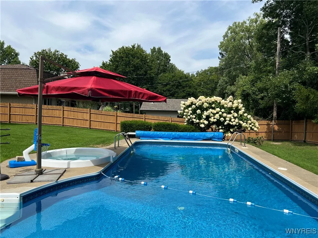 61 Green Lake Drive, Orchard Park, New York 14127, Orchard Park, New York 14127, 4 Bedrooms Bedrooms, 10 Rooms Rooms,2 BathroomsBathrooms,Residential,Closed,61 Green Lake Drive, Orchard Park, New York 14127,0,B1598035