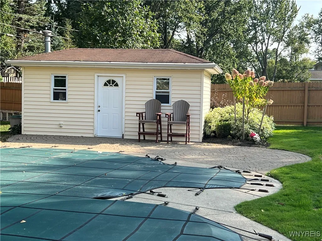 61 Green Lake Drive, Orchard Park, New York 14127, Orchard Park, New York 14127, 4 Bedrooms Bedrooms, 10 Rooms Rooms,2 BathroomsBathrooms,Residential,Closed,61 Green Lake Drive, Orchard Park, New York 14127,0,B1598035