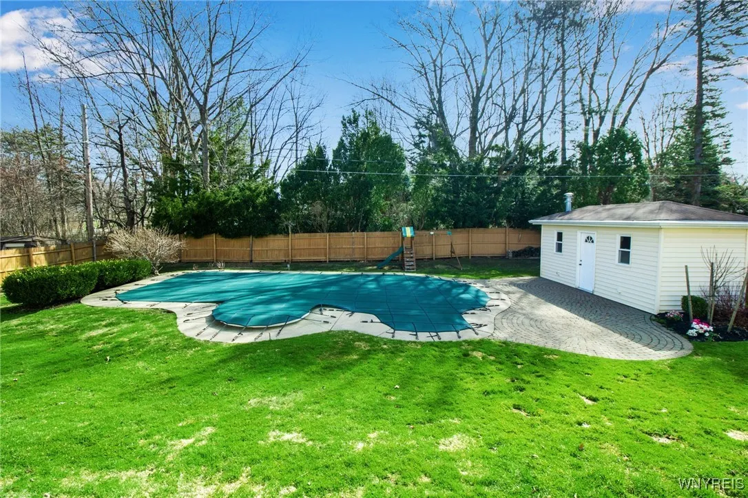 61 Green Lake Drive, Orchard Park, New York 14127, Orchard Park, New York 14127, 4 Bedrooms Bedrooms, 10 Rooms Rooms,2 BathroomsBathrooms,Residential,Closed,61 Green Lake Drive, Orchard Park, New York 14127,0,B1598035