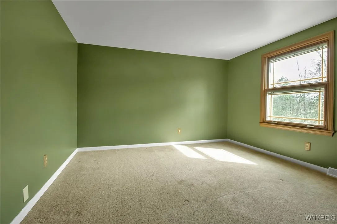 61 Green Lake Drive, Orchard Park, New York 14127, Orchard Park, New York 14127, 4 Bedrooms Bedrooms, 10 Rooms Rooms,2 BathroomsBathrooms,Residential,Closed,61 Green Lake Drive, Orchard Park, New York 14127,0,B1598035