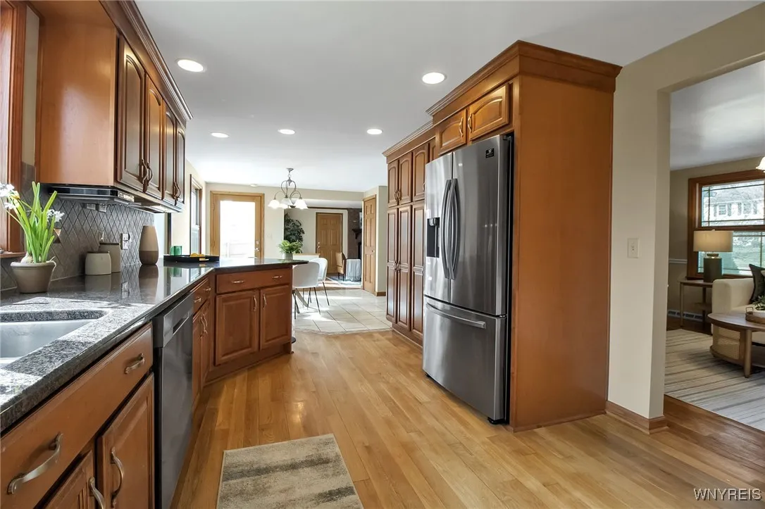 61 Green Lake Drive, Orchard Park, New York 14127, Orchard Park, New York 14127, 4 Bedrooms Bedrooms, 10 Rooms Rooms,2 BathroomsBathrooms,Residential,Closed,61 Green Lake Drive, Orchard Park, New York 14127,0,B1598035