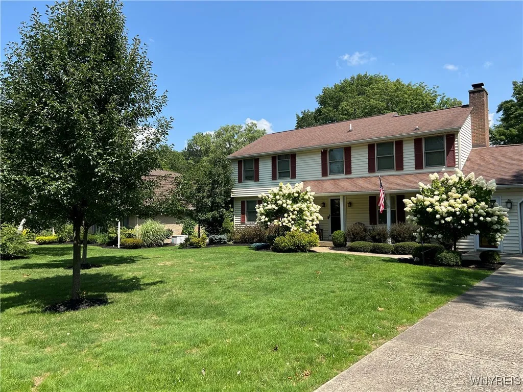 61 Green Lake Drive, Orchard Park, New York 14127, Orchard Park, New York 14127, 4 Bedrooms Bedrooms, 10 Rooms Rooms,2 BathroomsBathrooms,Residential,Closed,61 Green Lake Drive, Orchard Park, New York 14127,0,B1598035