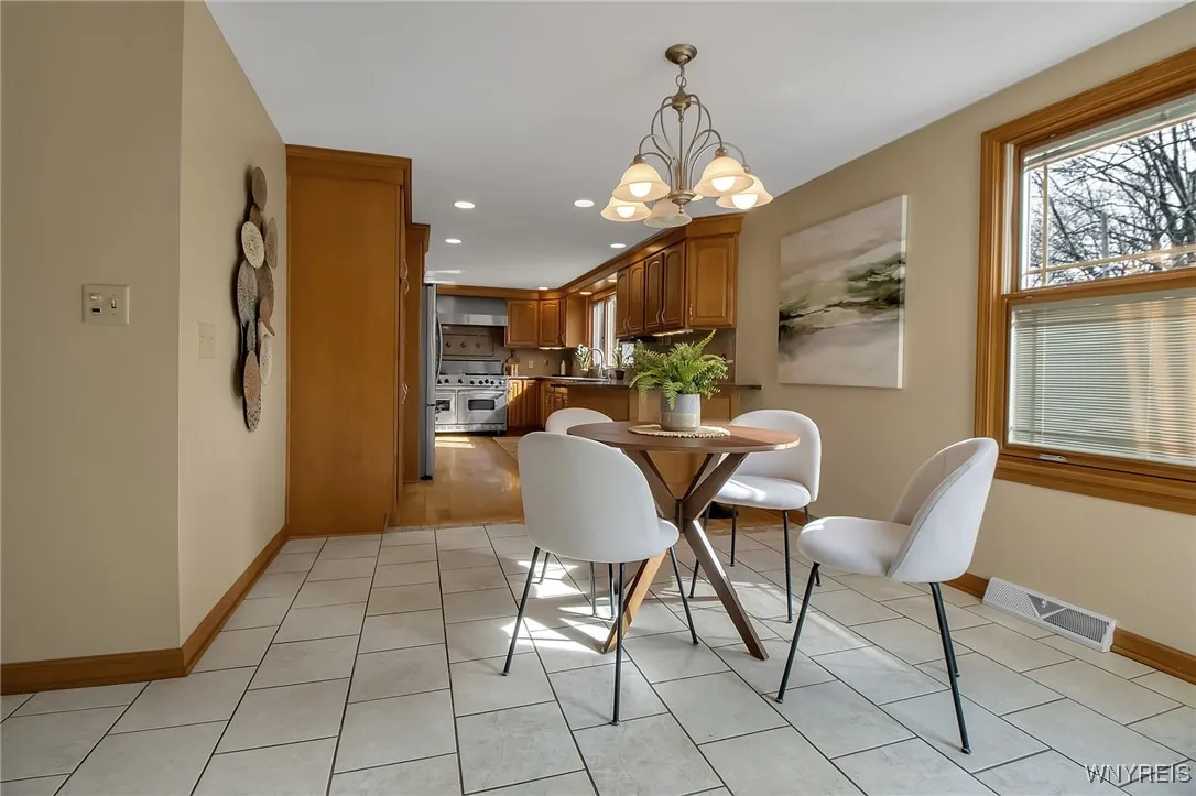 61 Green Lake Drive, Orchard Park, New York 14127, Orchard Park, New York 14127, 4 Bedrooms Bedrooms, 10 Rooms Rooms,2 BathroomsBathrooms,Residential,Closed,61 Green Lake Drive, Orchard Park, New York 14127,0,B1598035