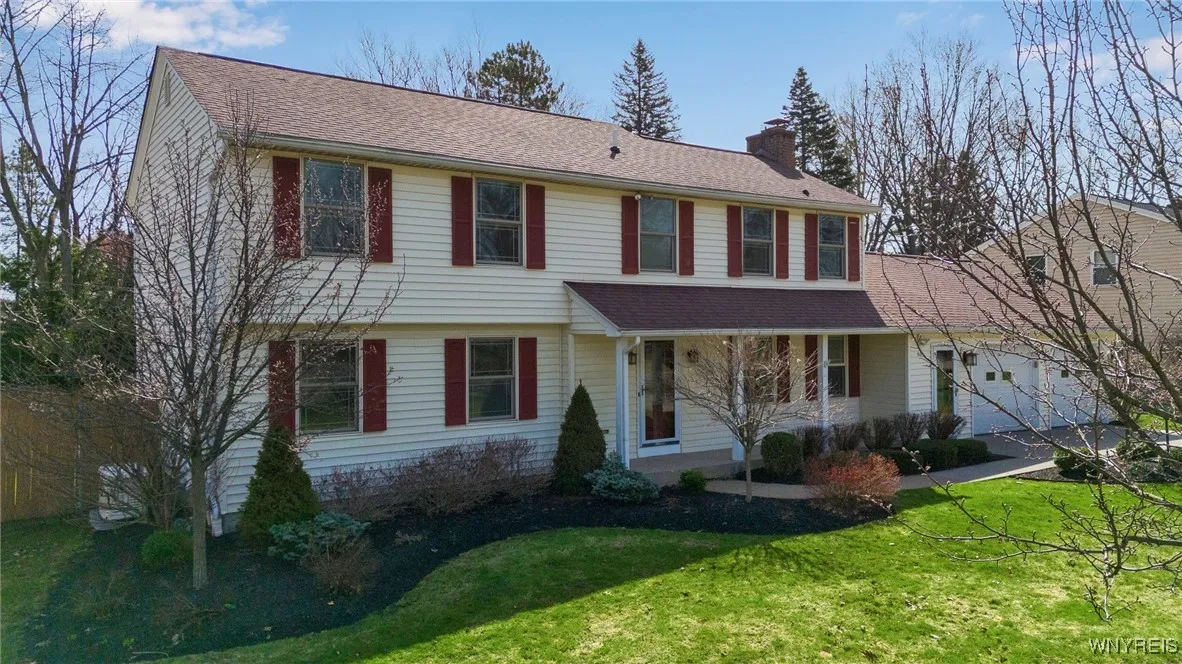 61 Green Lake Drive, Orchard Park, New York 14127, Orchard Park, New York 14127, 4 Bedrooms Bedrooms, 10 Rooms Rooms,2 BathroomsBathrooms,Residential,Closed,61 Green Lake Drive, Orchard Park, New York 14127,0,B1598035